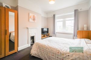 Photo 25- click for photo gallery